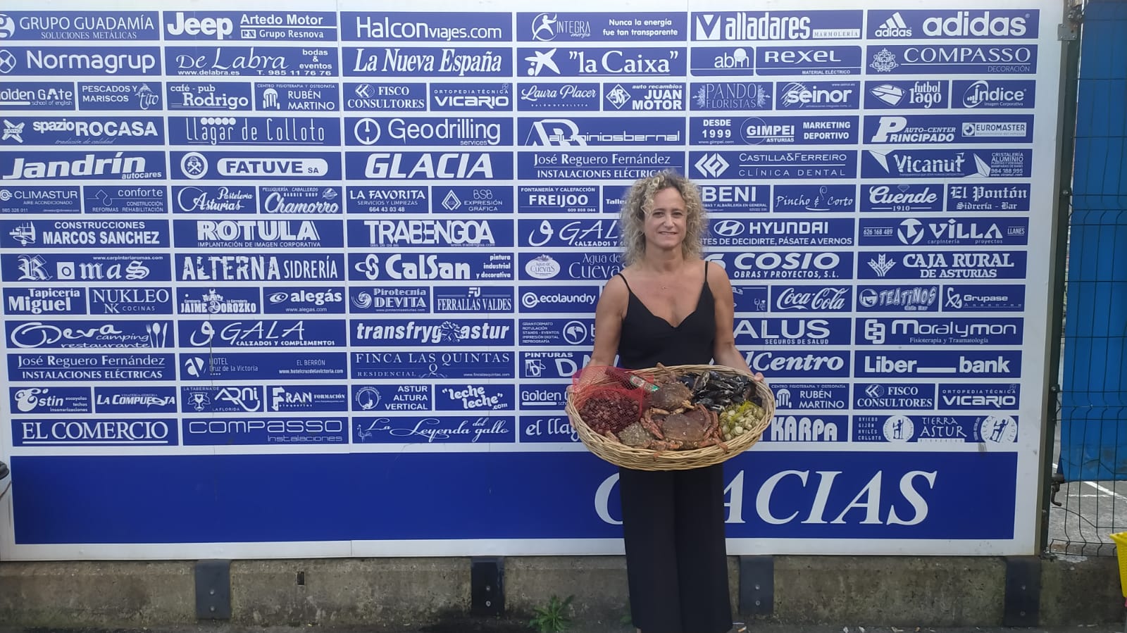 En este momento estás viendo Natalia repite y se lleva la cesta de Pescados y Mariscos Tito